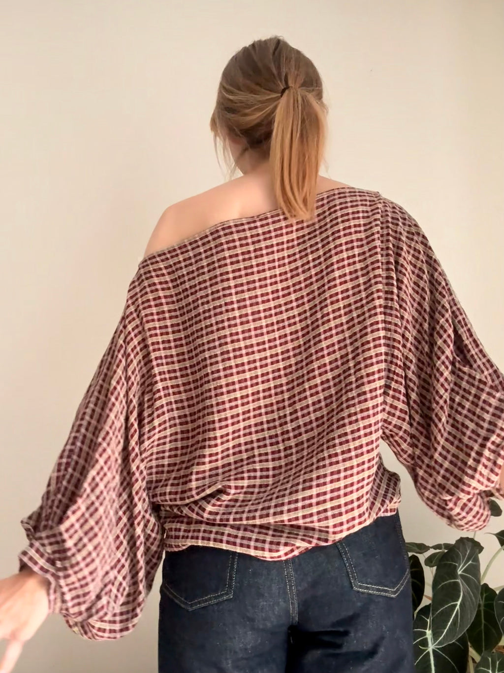 Cosette signature check blouse burgundy - Les Jumelles