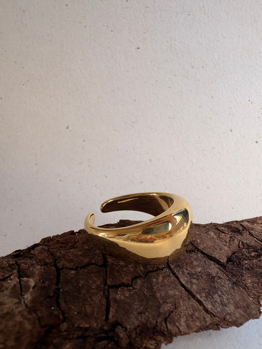 Madame Giselle ring