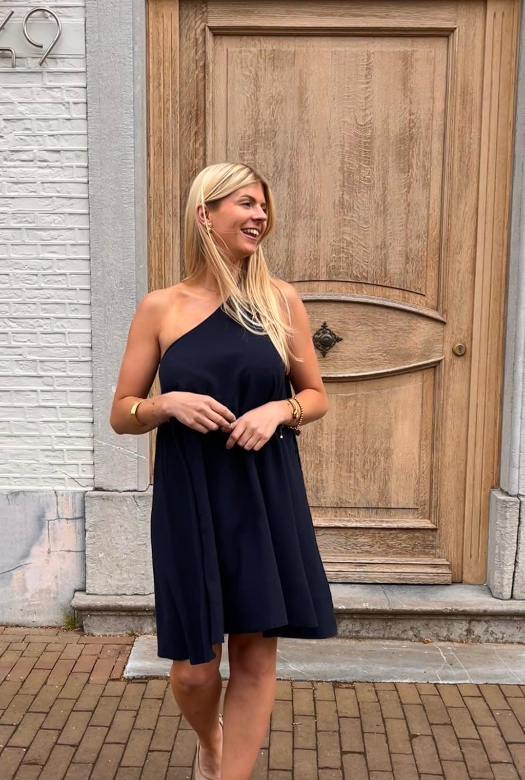 Bobbie one shoulder jurk - Les Soeurs