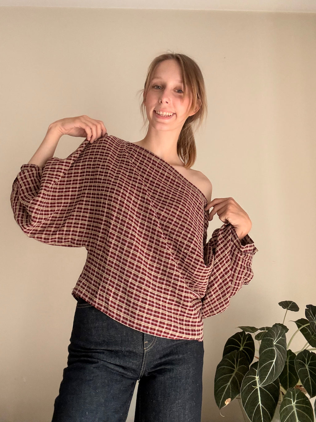 Cosette signature check blouse burgundy - Les Jumelles