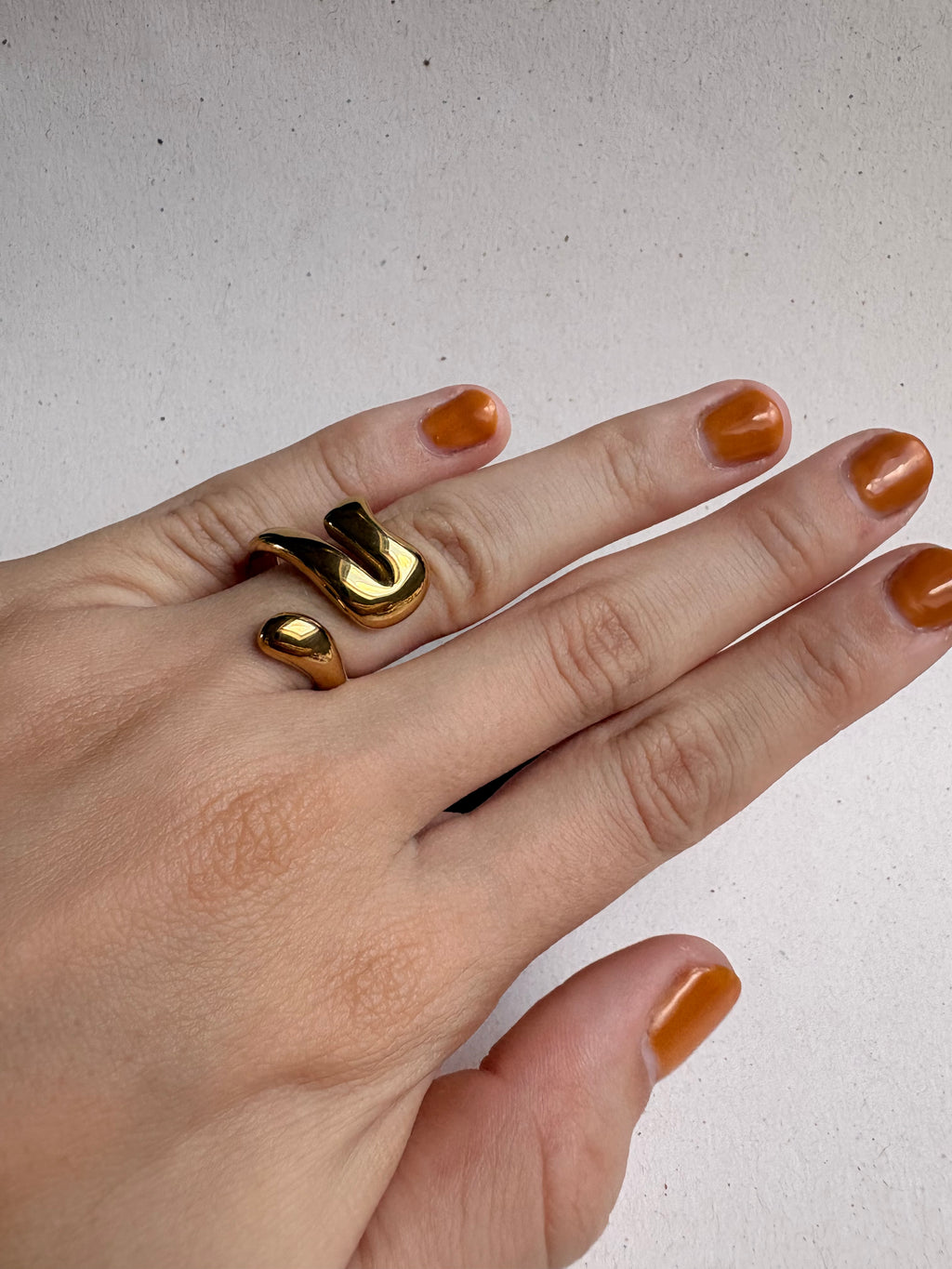 Madame Ada ring