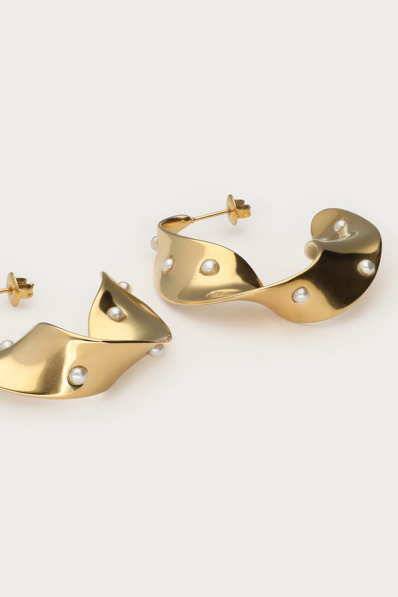 Bold statement oorringen met swirl en zoetwaterparels - My Jewellery