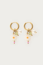 Oorringen met witte bloemen en zoetwaterparels - My Jewellery