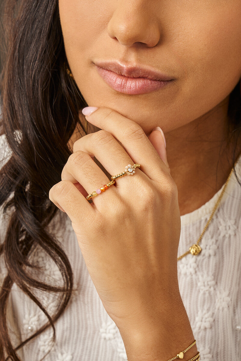 Stretch ring met beige kralen bloem - My Jewellery
