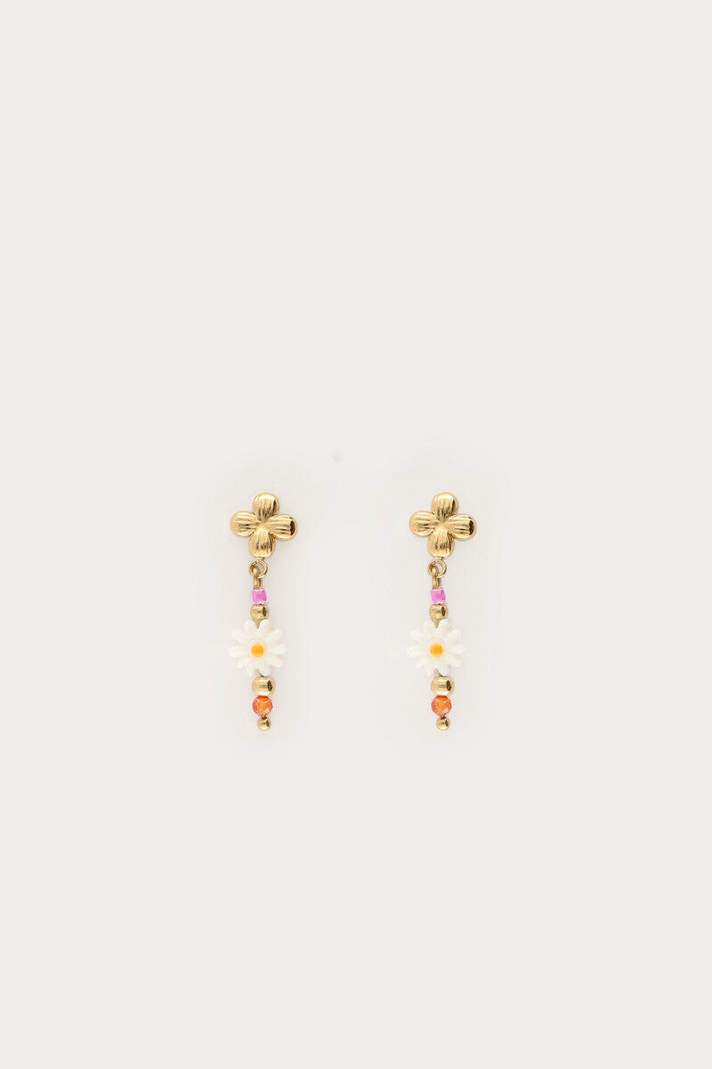 Stud met witte bloem en kralen - My Jewellery