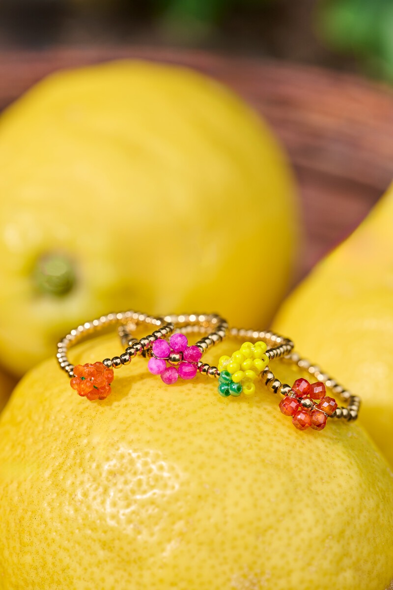 Ciao stretch ring met oranje bloem