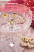 Magical ring met organische vorm en grote strass steen - My Jewellery
